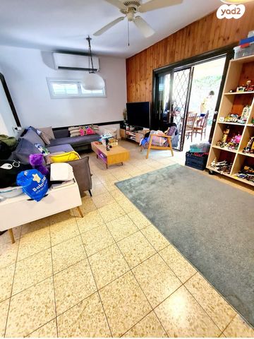 דו משפחתי, יחזקאל, רמת חן, רמת גן