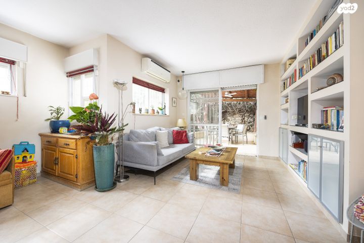 דירת גן, הבנאי, בית הכרם, רמת בית הכרם, ירושלים