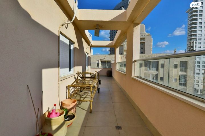 גג/ פנטהאוז, שאול המלך 3, צפון מערב מרכז העיר, נתניה