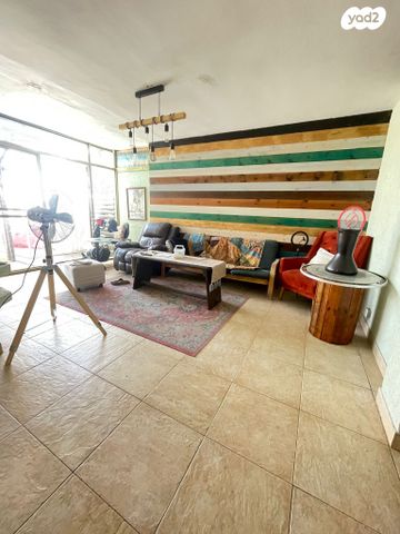 בית פרטי/ קוטג', הארזים, גבעת שרת, בית שמש