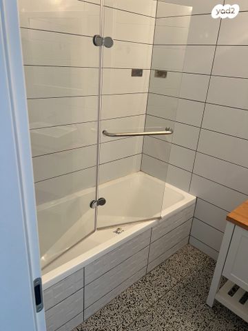 דירה, יגאל ידין 11, המגינים, מודיעין מכבים רעות