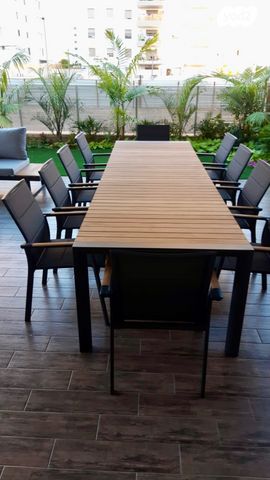 דירת גן, ש"י עגנון, נאות שמיר, יבנה