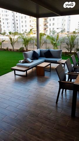 דירת גן, ש"י עגנון, נאות שמיר, יבנה