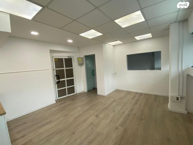 שדרות אבא אבן 