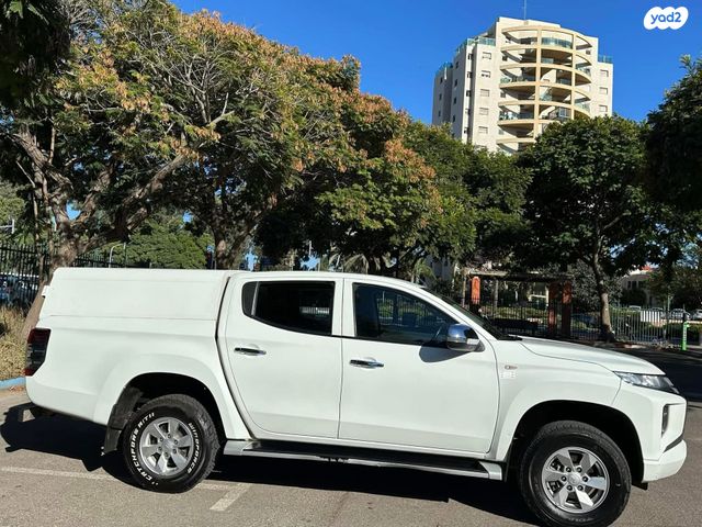 מיצובישי טרייטון / L200