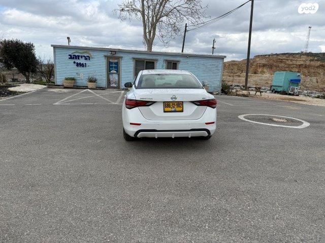 ניסאן סנטרה