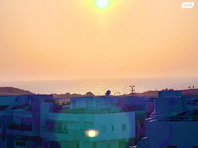 אזורי חן, גימל החדשה