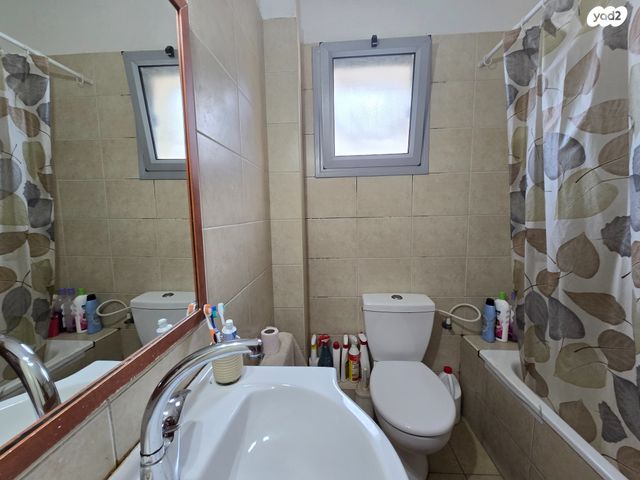 דירה, אליהו קורן, חומת שמואל, הר חומה, ירושלים