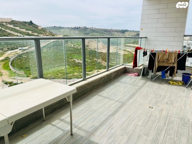 דירה, נחל דן, רמת נבון . הר כרמי, כרמיאל