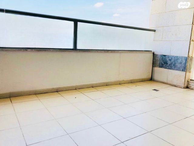 דירה, שמעון בן צבי, שטח 9, גבעתיים