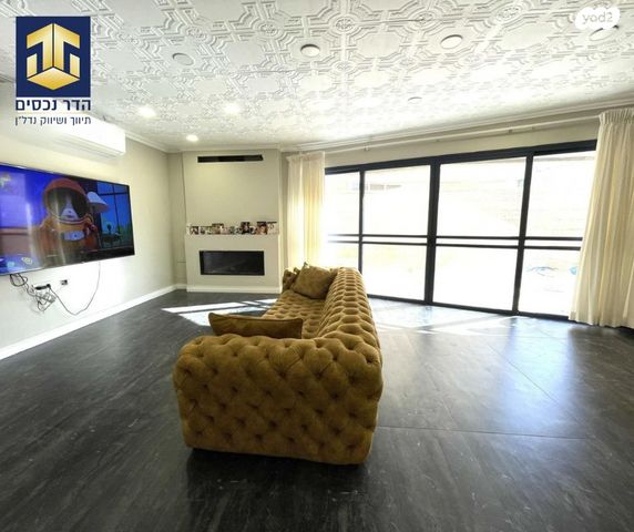 דופלקס, שכונה ה'-ו', מבשרת ציון