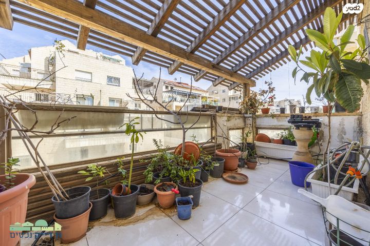 דירה, כתריאל טחורש, בית הכרם, רמת בית הכרם, ירושלים