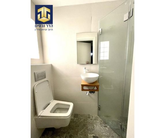 דופלקס, שכונה ה'-ו', מבשרת ציון