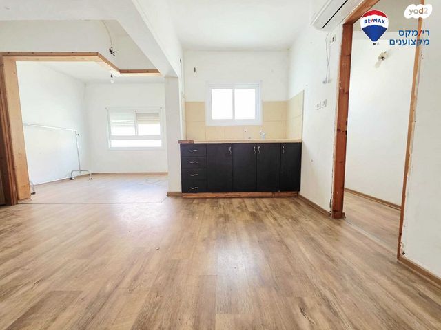 בית פרטי/ קוטג', חומה ומגדל 3, בית אליעזר, חדרה