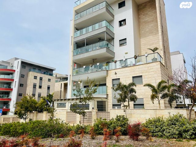 דירה, נחל דן, רמת נבון . הר כרמי, כרמיאל