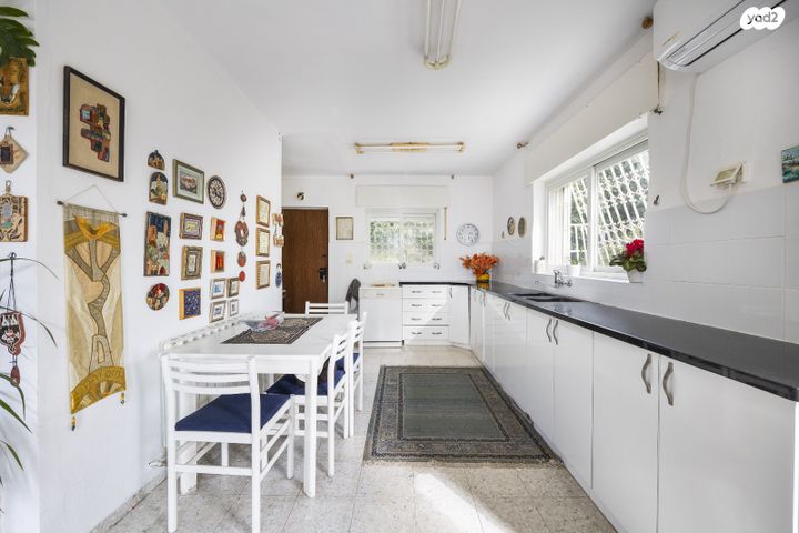 בית פרטי/ קוטג', קרית יערים, גבעת זאב