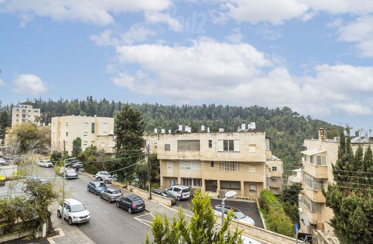 דירה למכירה בירושלים (תיווך) — 4