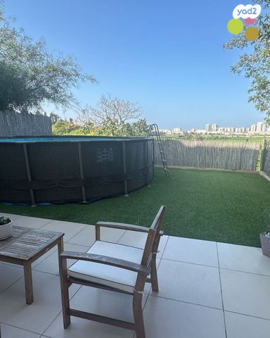 דו משפחתי, זרעוניה, בנימינה גבעת עדה