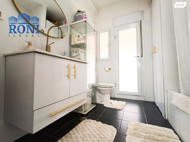 גג/ פנטהאוז, האורגים, הנביאים, בת ים