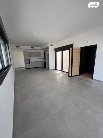 גג/ פנטהאוז, חנקין 28, נווה דוד רמז, רעננה