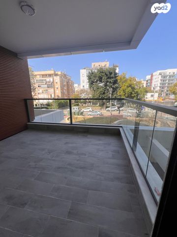 דירה, חנקין 28, נווה דוד רמז, רעננה