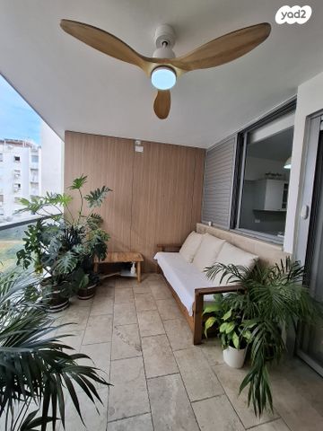 דירה, שברץ, נווה דוד רמז, רעננה