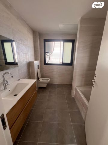 גג/ פנטהאוז, חנקין 28, נווה דוד רמז, רעננה