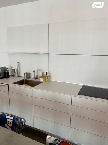 דירה, מונטיפיורי, הרכבת, תל אביב יפו