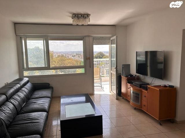 דירה, החשמונאים 31, מוצקין הותיקה, קרית מוצקין