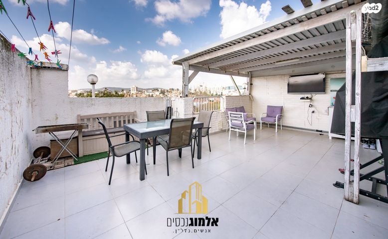 דופלקס, בית שמש