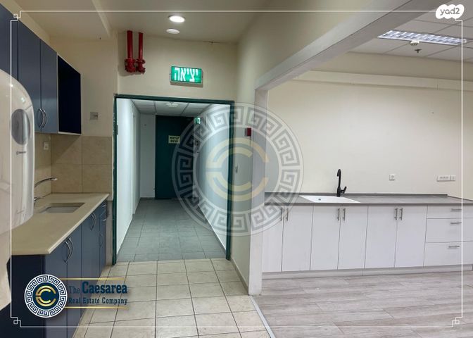 משרדים, קיסריה