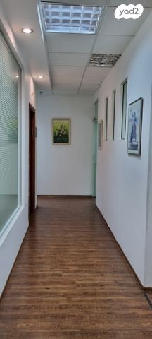 משרדים, התדהר, אזור תעשייה קרית אתגרים, רעננה