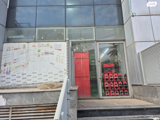 חנויות/ שטח מסחרי, שדרות ירושלים, הקריה מע"ר, אשדוד