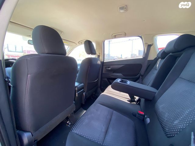 מיצובישי אאוטלנדר