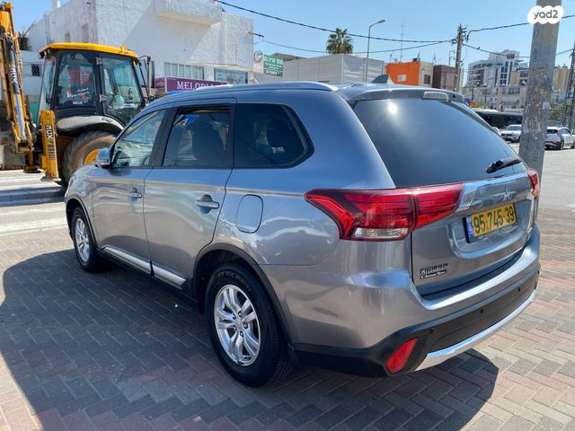 מיצובישי אאוטלנדר