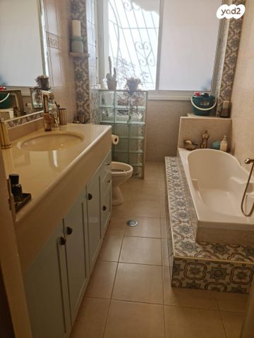 דירה, אוסישקין 36, אברמוביץ', ראשון לציון