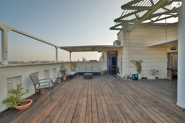 גג/ פנטהאוז, פרופסור ישעיהו ליבוביץ 22, עזרא, הארגזים, תל אביב יפו