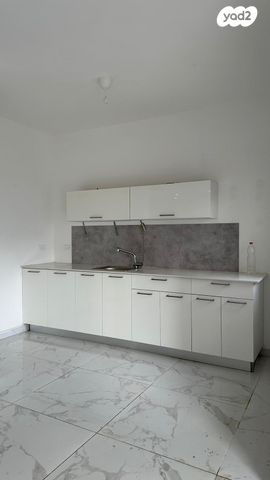 גג/ פנטהאוז, טופז, אבני חן, חריש