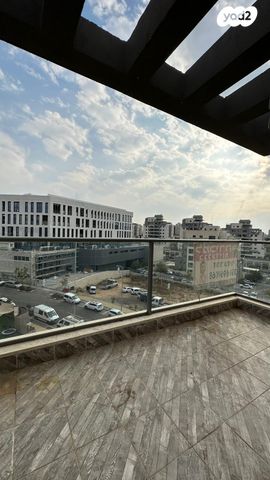 גג/ פנטהאוז, טופז, אבני חן, חריש