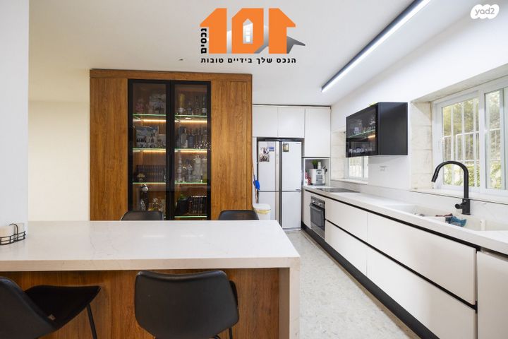 גג/ פנטהאוז, רפאל דה לה פרגולה, גילה, ירושלים