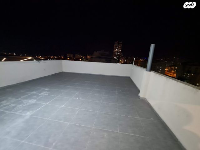 דופלקס, חטיבת הנח"ל 5, חדרה