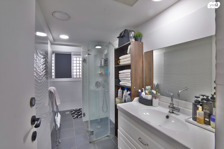 גג/ פנטהאוז, פרופסור ישעיהו ליבוביץ 22, עזרא, הארגזים, תל אביב יפו