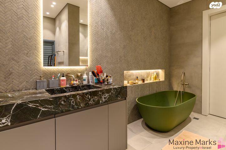 גג/ פנטהאוז, נתן יונתן, עיר ימים, נתניה