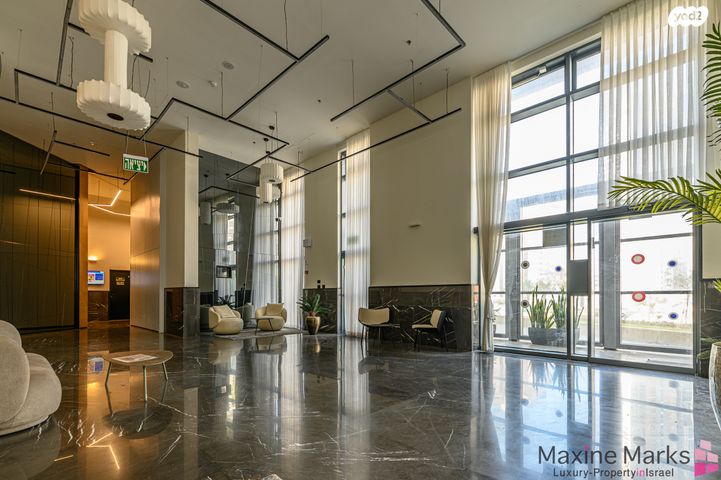 גג/ פנטהאוז, נתן יונתן, עיר ימים, נתניה