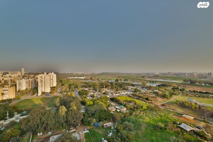 גג/ פנטהאוז, פרופסור ישעיהו ליבוביץ 22, עזרא, הארגזים, תל אביב יפו