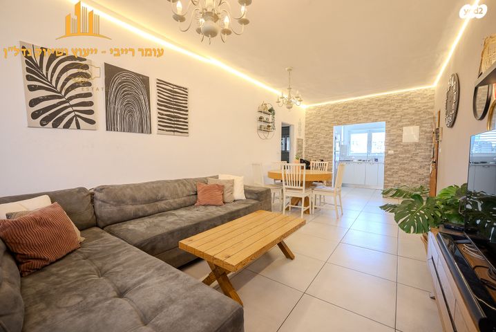 דירה, שדרות הרב לוין, רמת עמידר, רמת גן