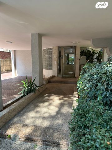 דירה, דון יצחק אברבנאל, תקומה / קרית חזני, פתח תקווה