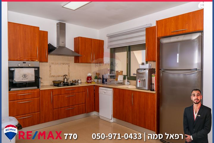 יהושע חנקין 56