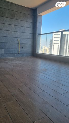 דירה, יצחק שמיר, רמת הדר, גבעת שמואל