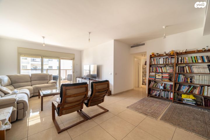 דירה, וייצמן 34, כפר גנים ג, פתח תקווה